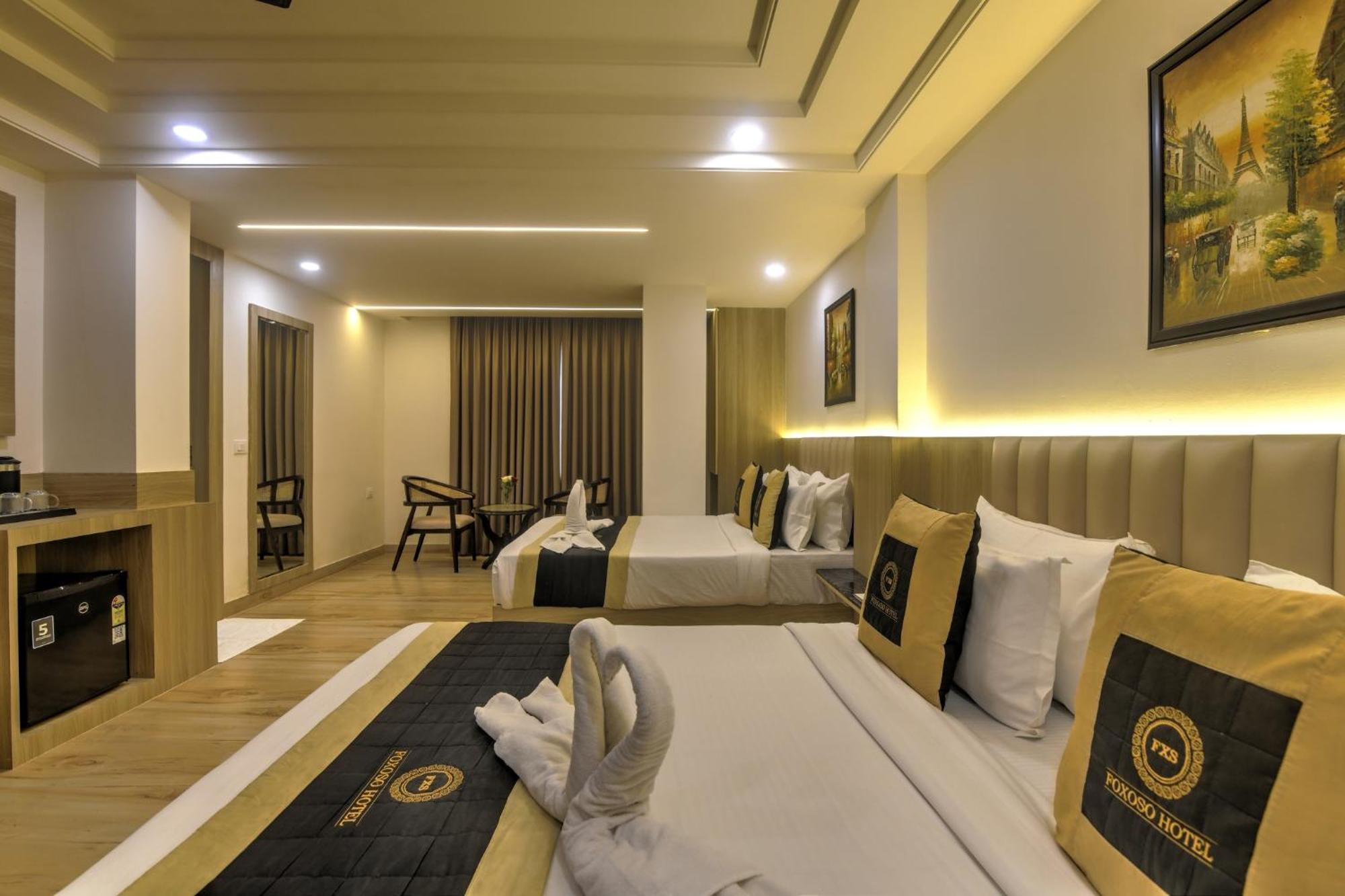 Foxoso Venue Hotel, Delhi Airport