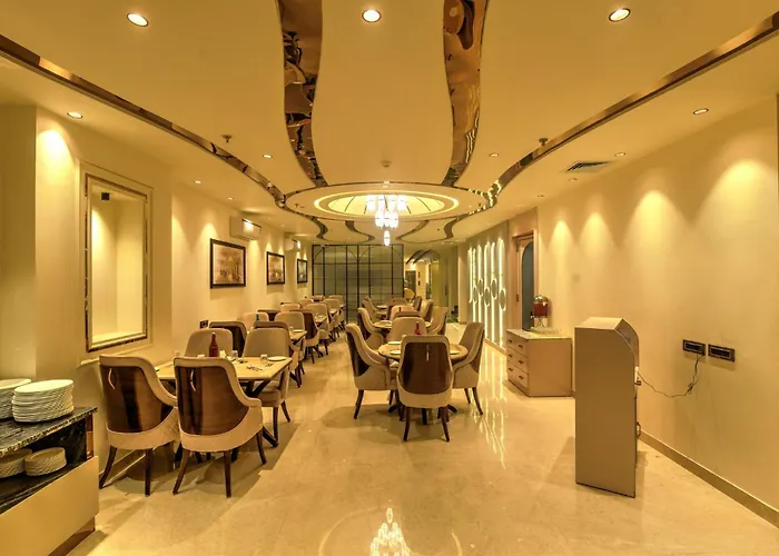 Foxoso Venue Hotel, Delhi Airport