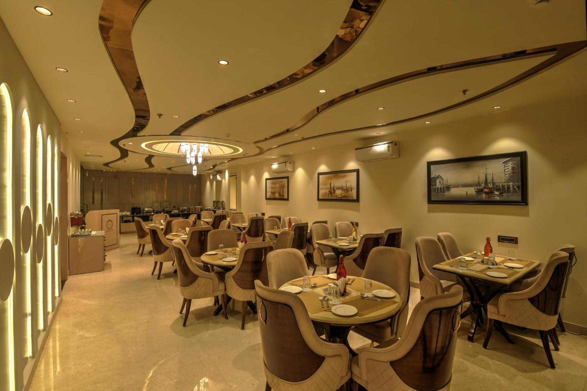 Foxoso Venue Hotel, Delhi Airport New Delhi
